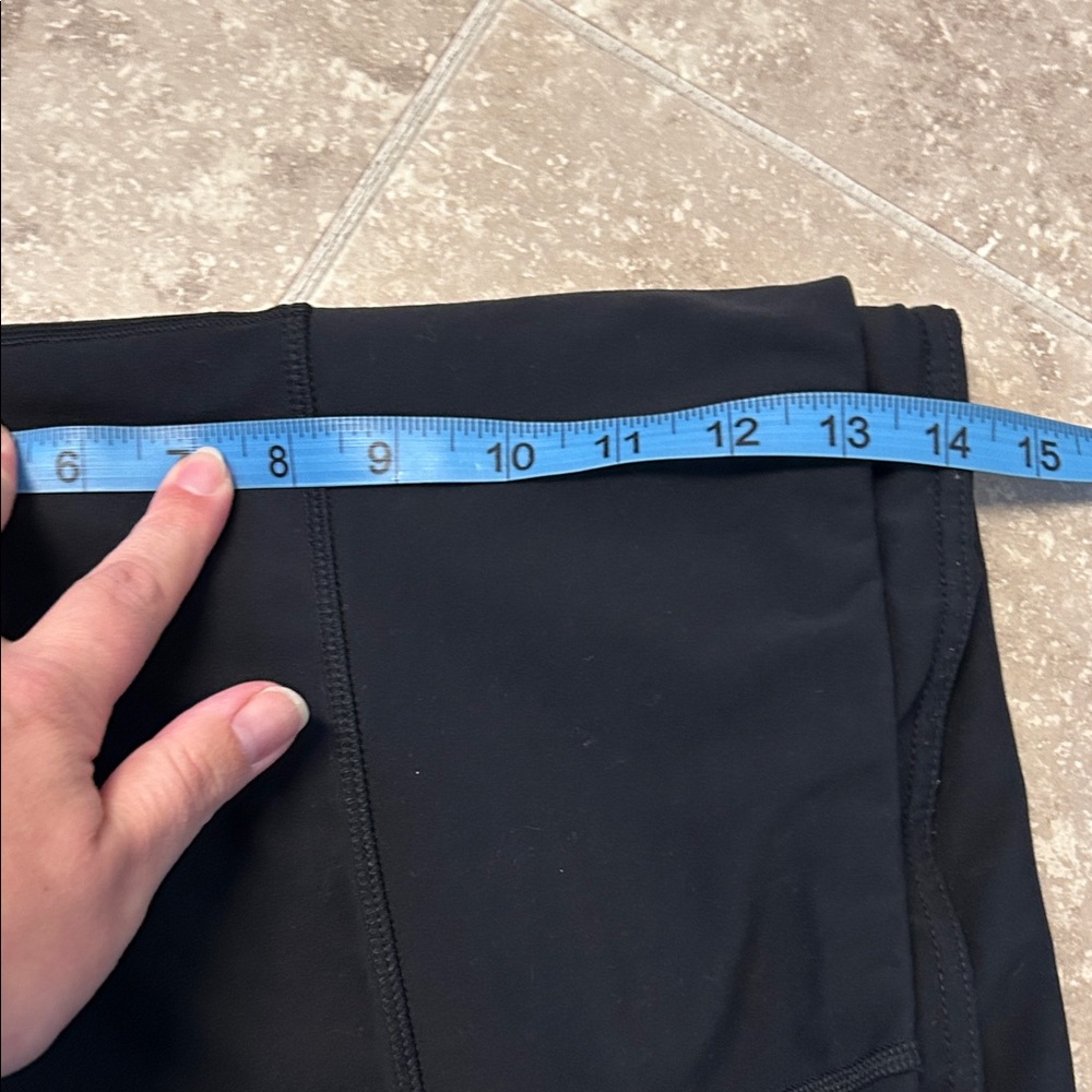 Black High-Waisted Cropped Leggings 2x - Picture 4 of 5